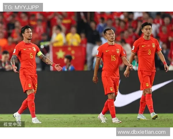 中国足球球星独特打招呼手势解析与文化象征意义探讨 中国足球球星独特打招呼手势解析与文化象征意义探讨