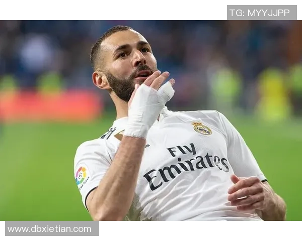 我最喜欢的足球球星与他带给我的无限激情与拼搏力量 我最喜欢的足球球星与他带给我的无限激情与拼搏力量