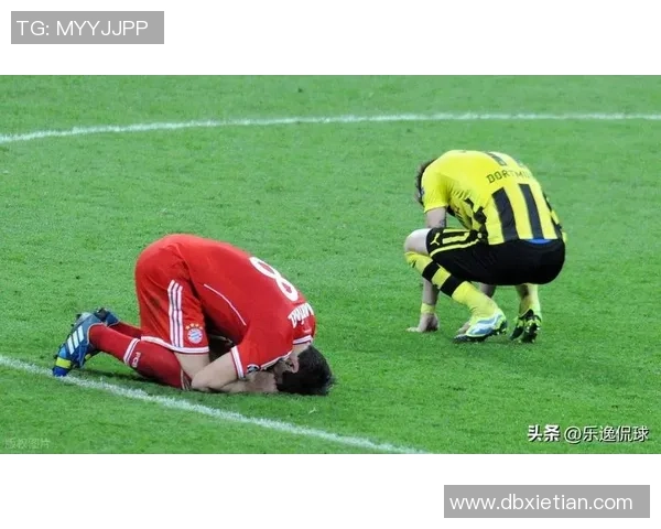 足球巨星赛场标准动作瞬间全景展现激情与力量